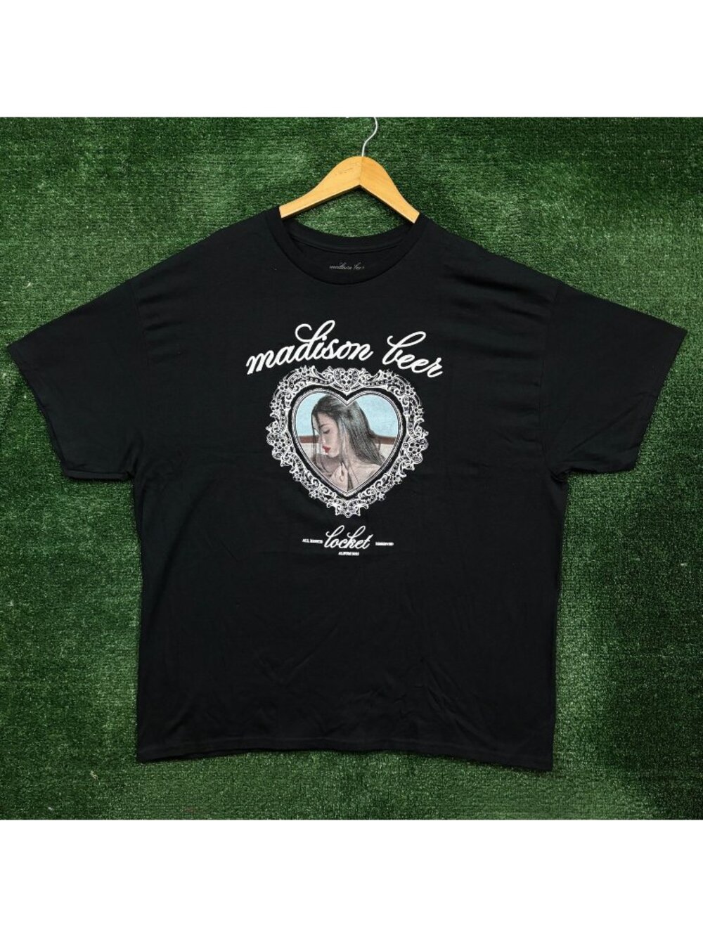 Madison Beer Heart Locket T-Shirt Size XXL